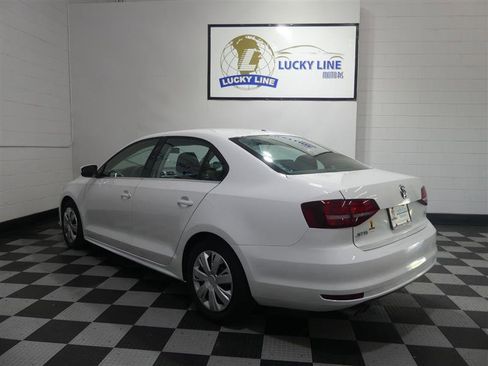 Used 2017 Volkswagen Jetta S image 11