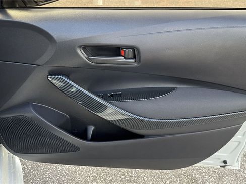 Used 2022 Toyota Corolla LE image 40