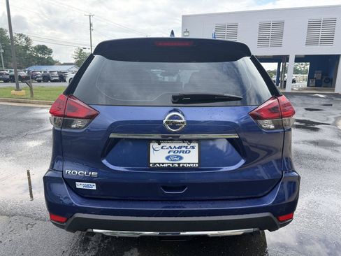 Used 2019 Nissan Rogue S FWD image 4