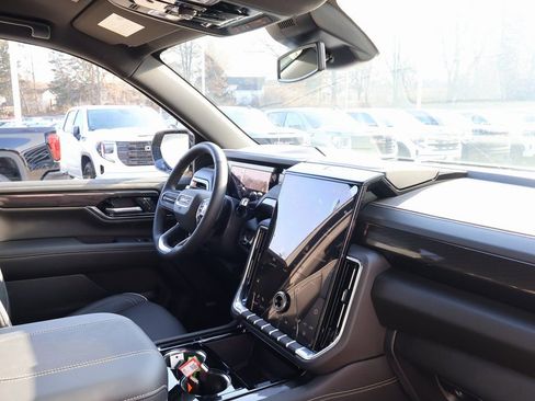 New 2026 GMC Yukon Elevation image 45