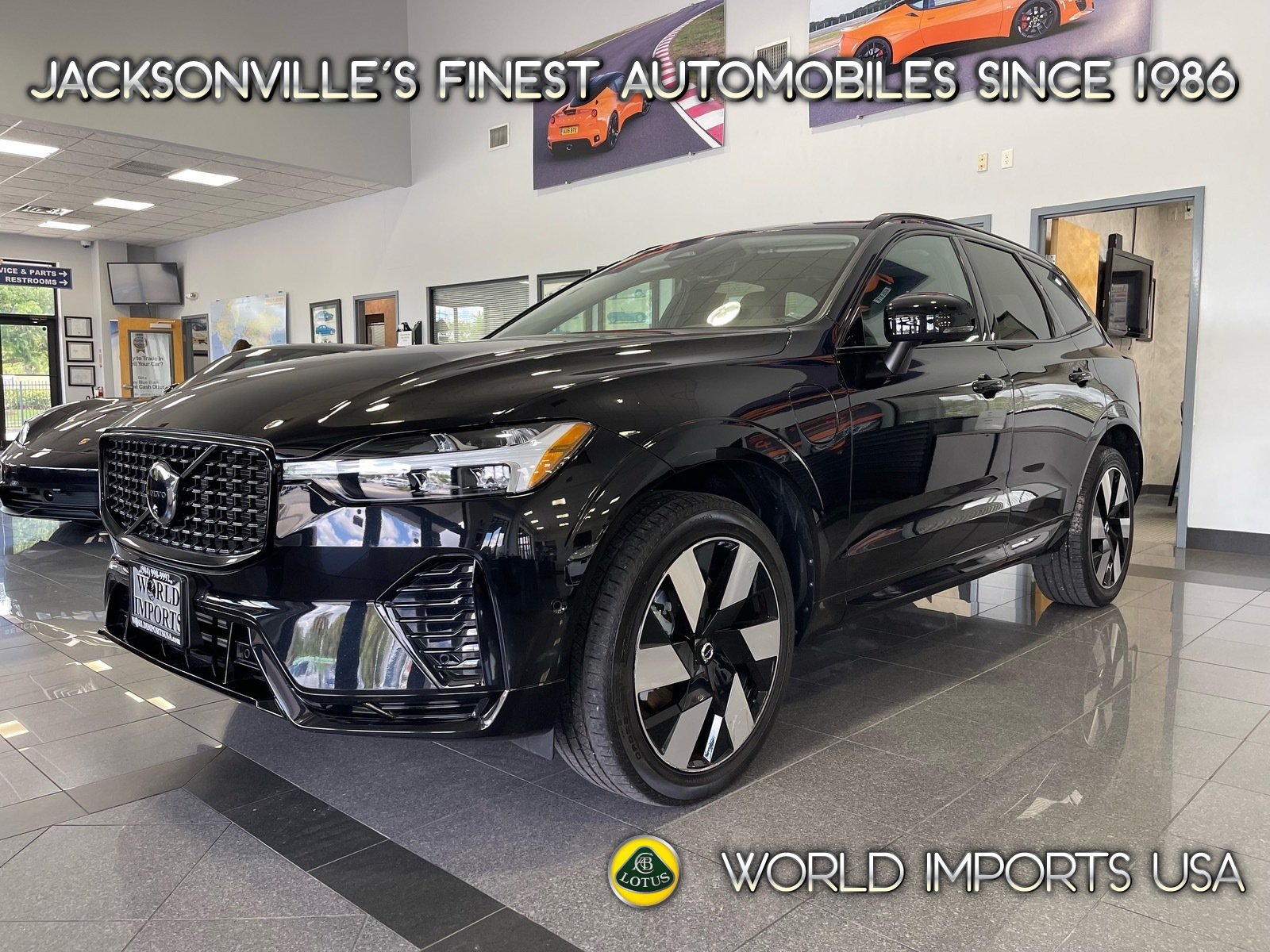 Used 2024 Volvo XC60 T8 Plus AWD/4WD image 1