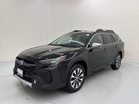 Certified 2023 Subaru Outback Touring AWD/4WD image 2