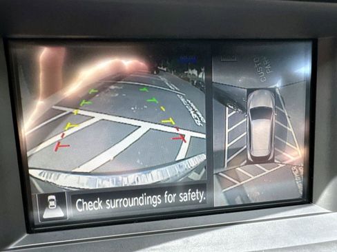 Used 2018 INFINITI QX30 Sport w/ Cargo Package image 26