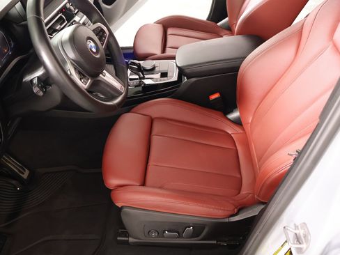 Used 2024 BMW X3 sDrive30i w/ Premium Package RWD image 12