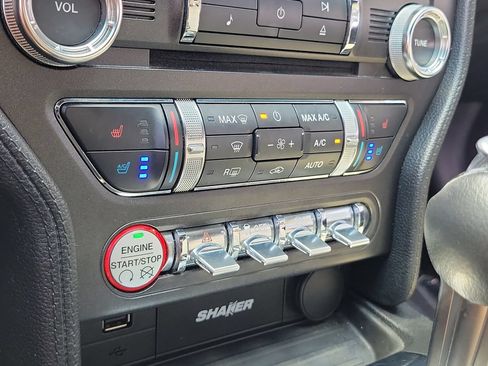 Used 2017 Ford Mustang Premium RWD image 33