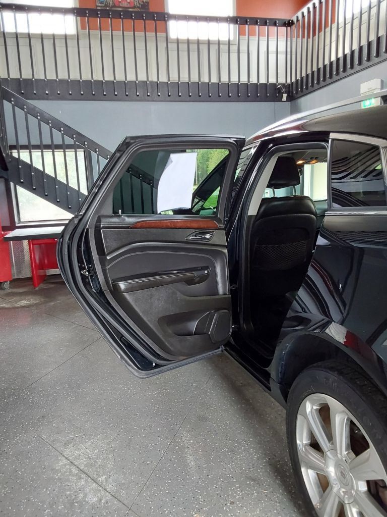 Used 2013 Cadillac SRX Performance w/ Driver Awareness Package FWD image 16