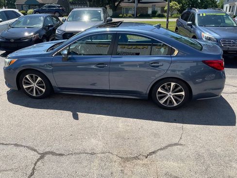 Used 2017 Subaru Legacy 2.5i Limited AWD/4WD image 6