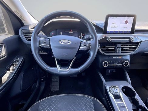 Used 2023 Ford Escape Active w/ Cold Weather Package FWD image 5