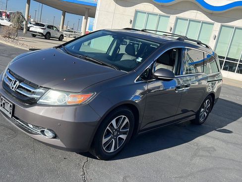 Used 2016 Honda Odyssey Touring image 4