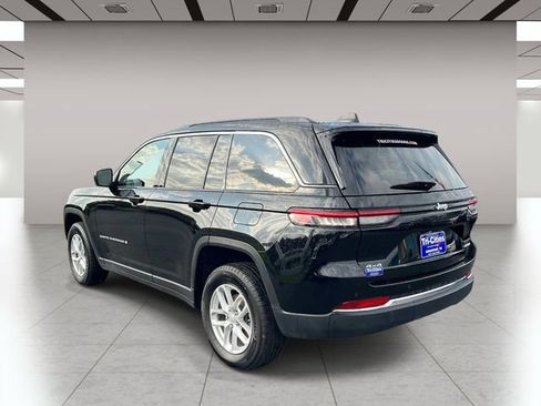 Used 2025 Jeep Grand Cherokee Laredo X AWD/4WD image 6