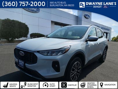 New 2025 Ford Escape SE w/ Class II Trailer Tow Package