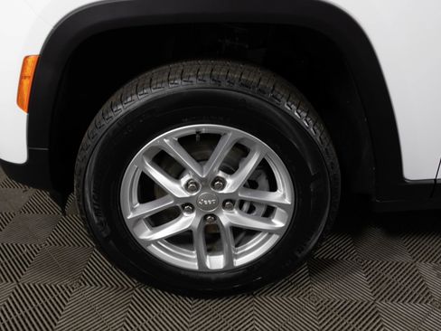 New 2025 Jeep Grand Cherokee Laredo X image 38