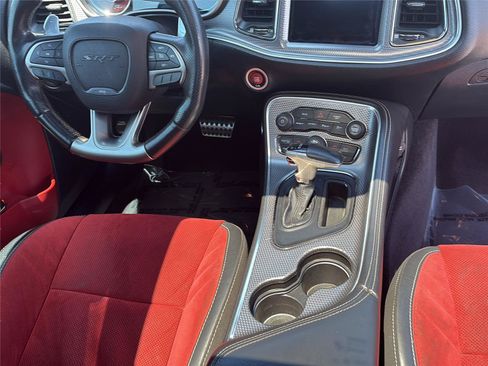 Used 2017 Dodge Challenger SRT Hellcat RWD image 15