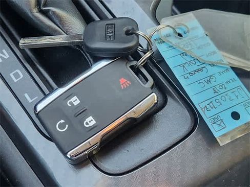 Used 2018 GMC Canyon All Terrain w/ All Terrain X Package image 20