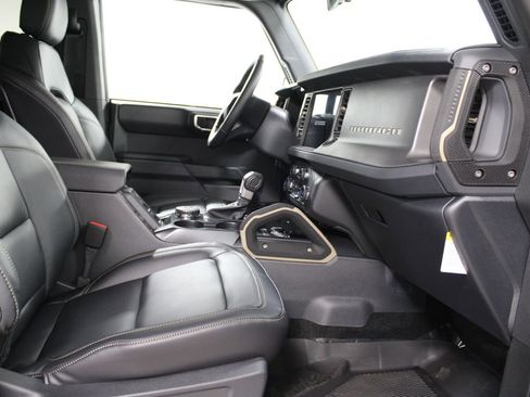 New 2025 Ford Bronco Badlands w/ Matte Film Protection Package image 27