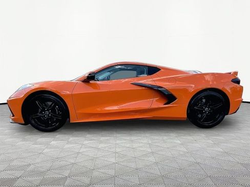 Used 2023 Chevrolet Corvette Stingray Premium Cpe w/ Z51 Performance Package RWD image 4