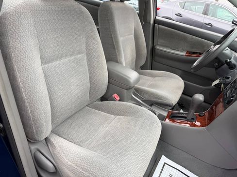 Used 2004 Toyota Corolla CE FWD image 29