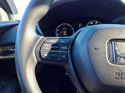 Used 2024 Honda HR-V LX image 29