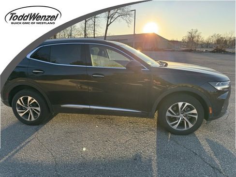 Used 2023 Buick Envision Essence image 1