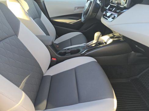 Certified 2025 Toyota Corolla LE image 12