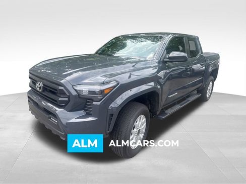 Used 2025 Toyota Tacoma SR5 AWD/4WD image 1