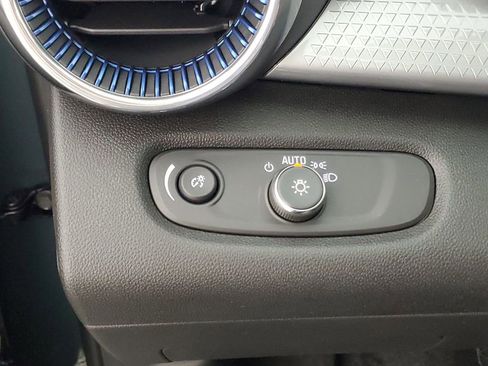 New 2026 Chevrolet Trax LT w/ Driver Confidence Package image 25