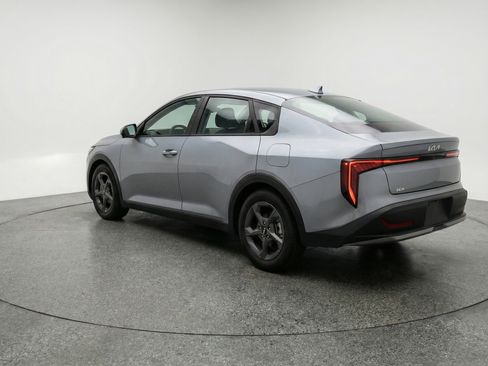 Used 2025 Kia K4 FWD image 6