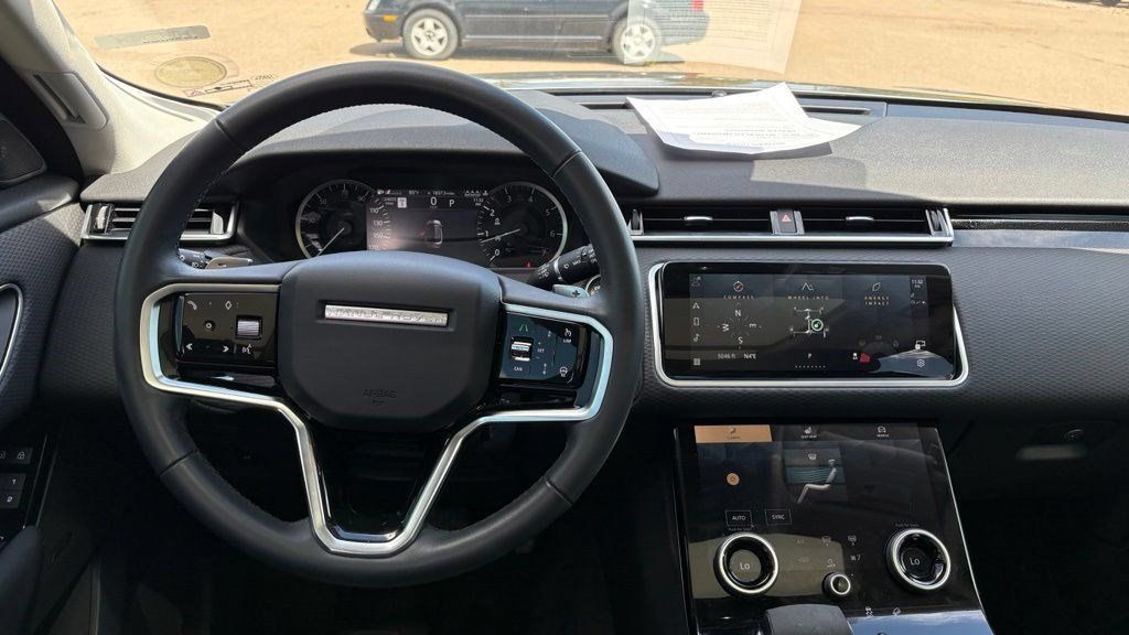 Used 2023 Land Rover Range Rover Velar S AWD/4WD image 15