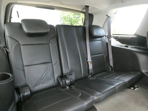 Used 2015 Chevrolet Tahoe LTZ image 27