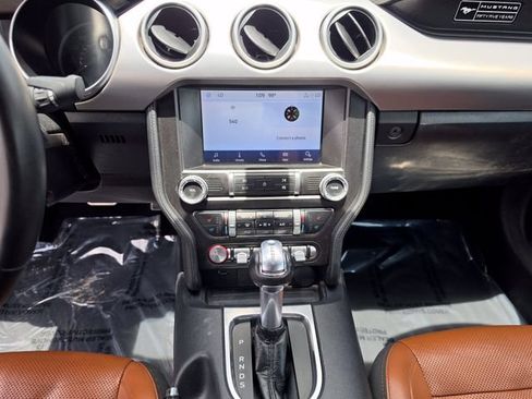 Used 2020 Ford Mustang Premium RWD image 15