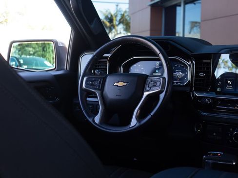 Used 2023 Chevrolet Silverado 1500 High Country w/ Technology Package AWD/4WD image 28
