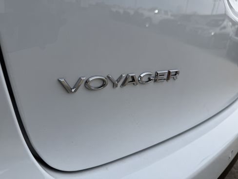 New 2026 Chrysler Voyager LX image 9