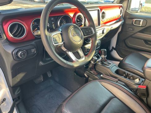 Used 2023 Jeep Gladiator Rubicon w/ LED Lighting Group image 5