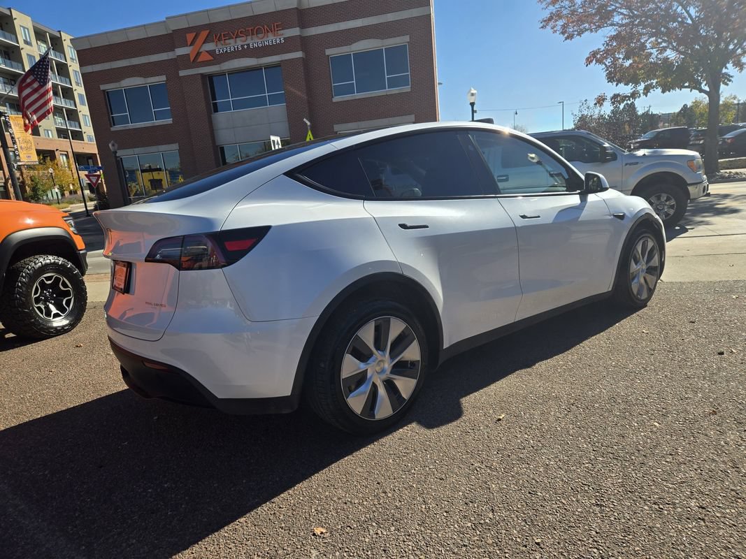 Used 2023 Tesla Model Y Long Range AWD/4WD image 10