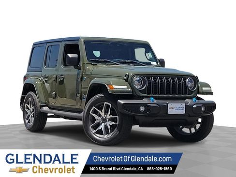 Used 2024 Jeep Wrangler Unlimited AWD/4WD image 1