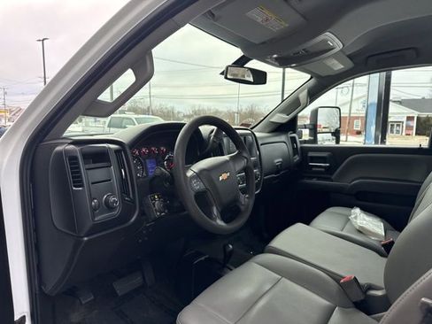 Used 2018 Chevrolet Silverado 3500 W/T image 8