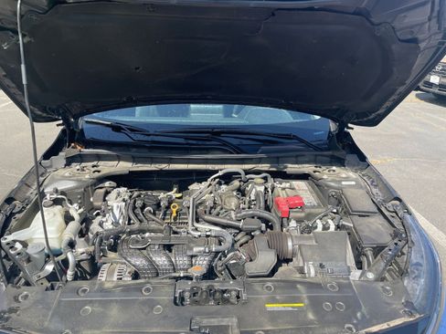 Used 2025 Nissan Altima 2.5 SV image 32