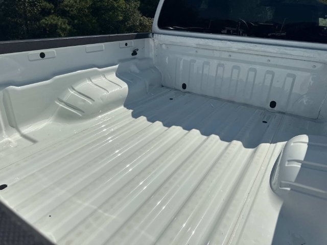Used 2024 Nissan Frontier SV w/ Technology Package RWD image 14
