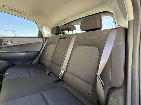 Used 2022 Hyundai Kona SEL w/ Convenience Package image 8