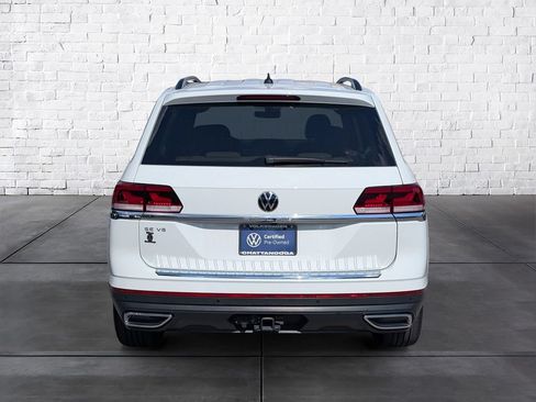 Certified 2023 Volkswagen Atlas SE w/ Black Wheel Package FWD image 6
