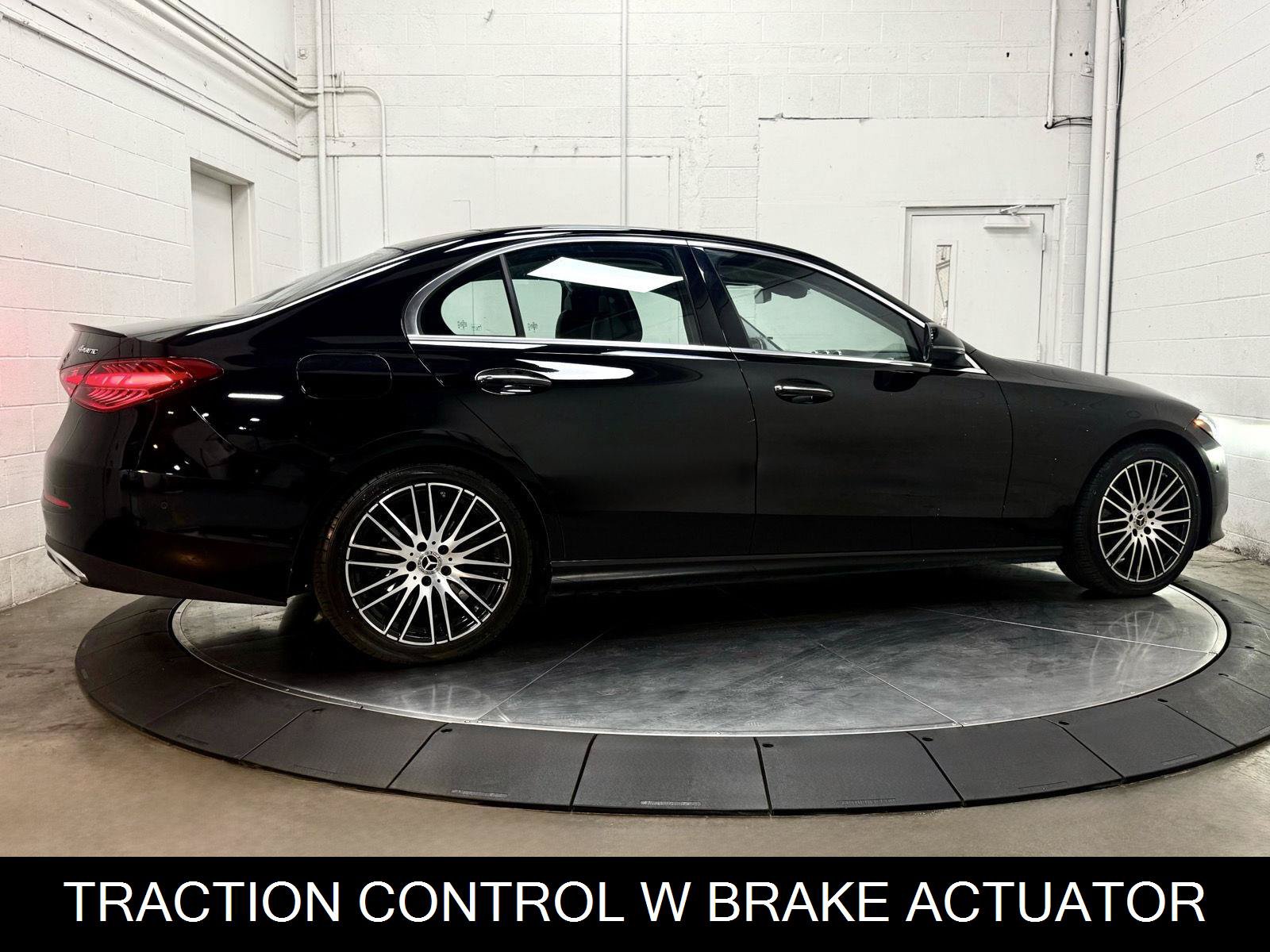 Used 2023 Mercedes-Benz C 300 4MATIC Sedan image 9