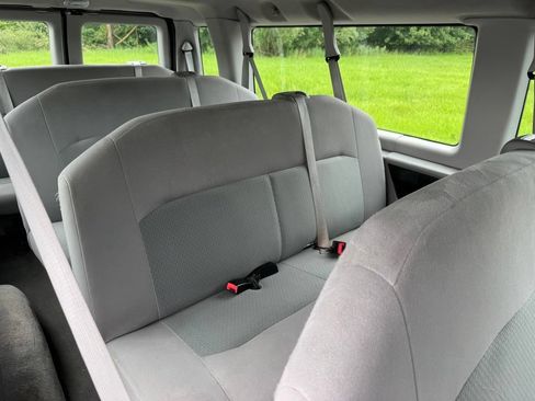 Used 2012 Ford E-350 and Econoline 350 XLT RWD image 12