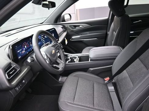 New 2026 Chevrolet Traverse LT FWD image 8