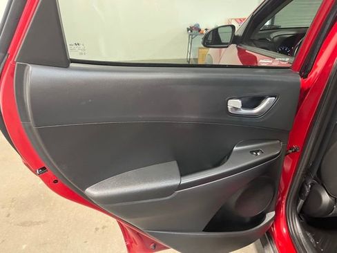 Used 2022 Hyundai Kona SEL w/ Convenience Package image 19