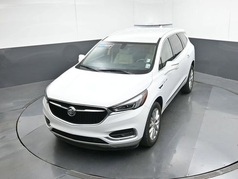 Used 2020 Buick Enclave Essence w/ Sound and Sites Package image 48
