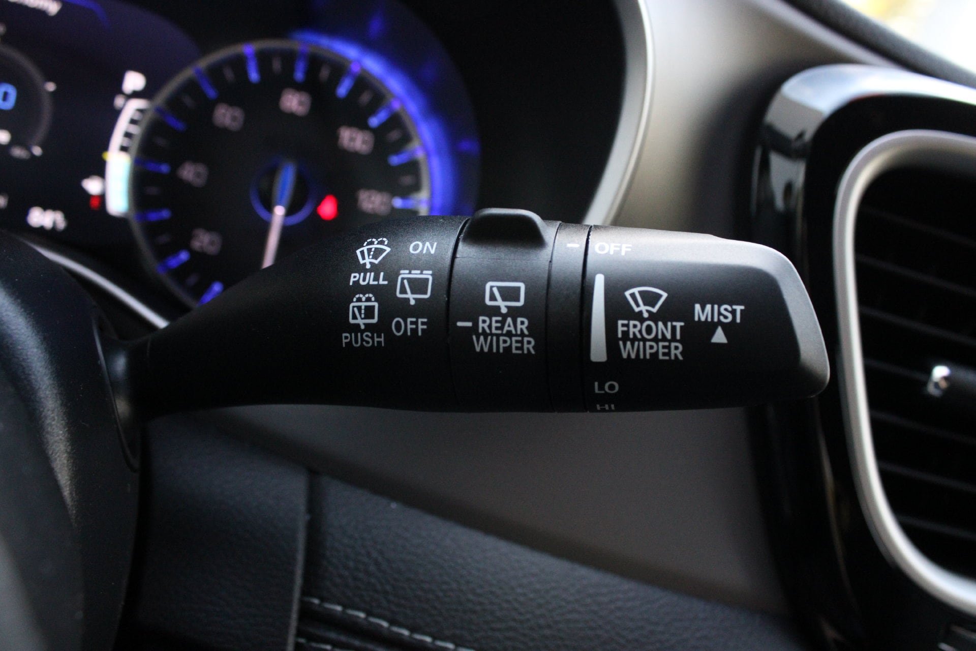 New 2027 Chrysler Pacifica Select FWD image 34