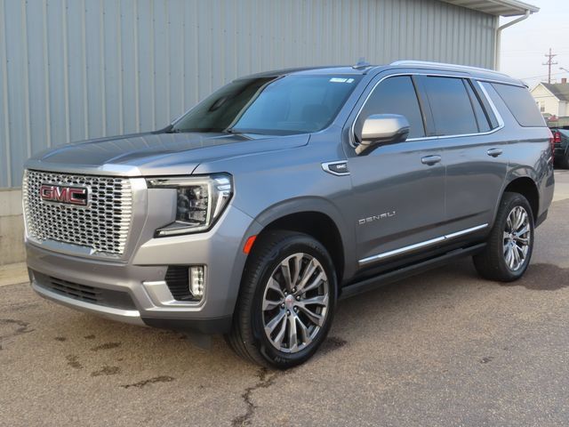Used 2021 GMC Yukon Denali w/ Denali Premium Package AWD/4WD image 8