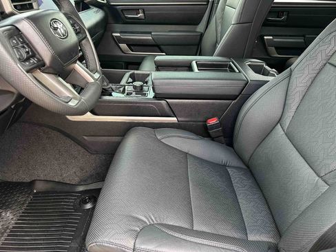 Certified 2025 Toyota Tundra SR5 AWD/4WD image 13