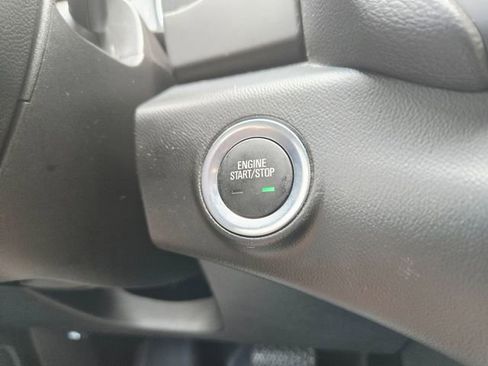 Used 2019 GMC Terrain SLE w/ Driver Convenience Package image 28