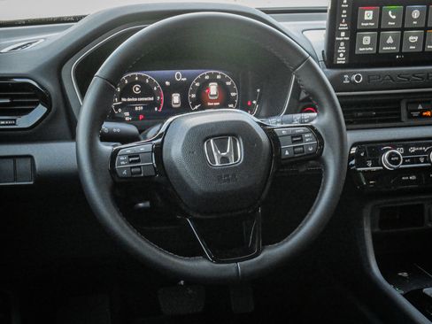 Used 2026 Honda Passport RTL image 6